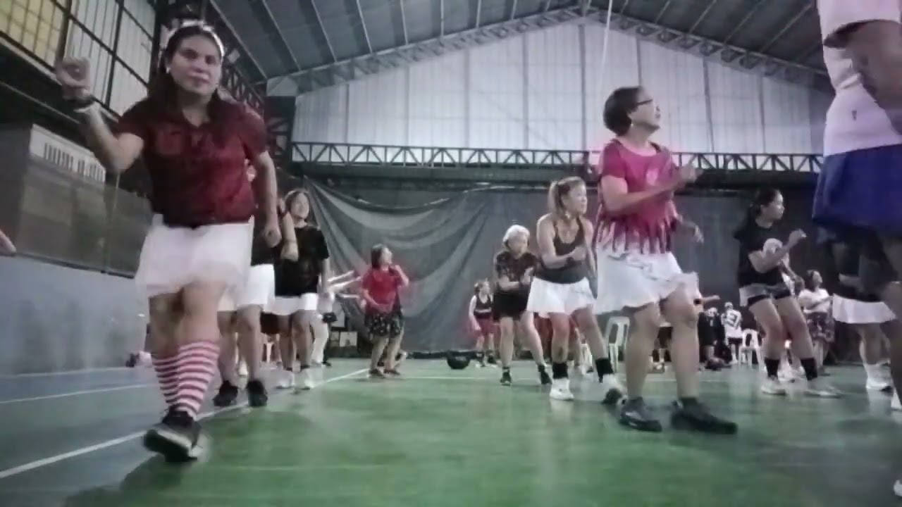 Combination white miniskirt to black/red top part 2@Michelle-h8o9o 