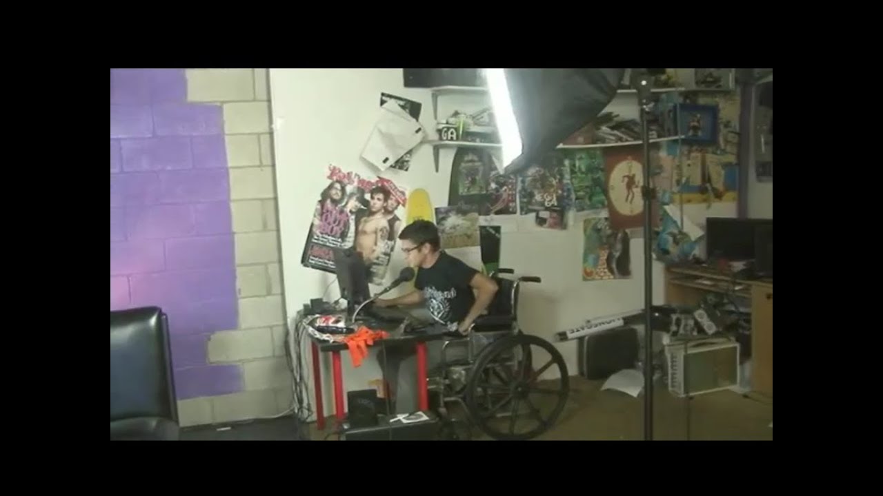 Mega64 Podcast 274 - BAN OFF 2013