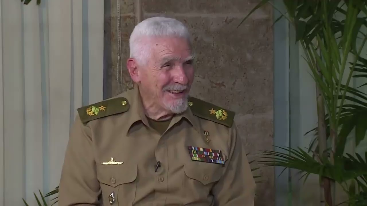 En persona: Comandante de la Revolución Ramiro Valdés Menéndez