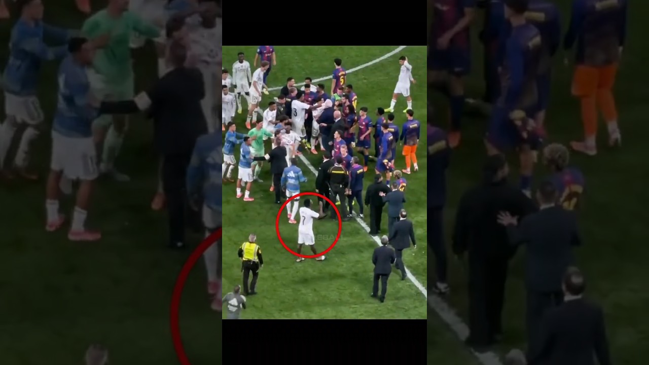 Real Madrid Vs Barcelona Fight☠️