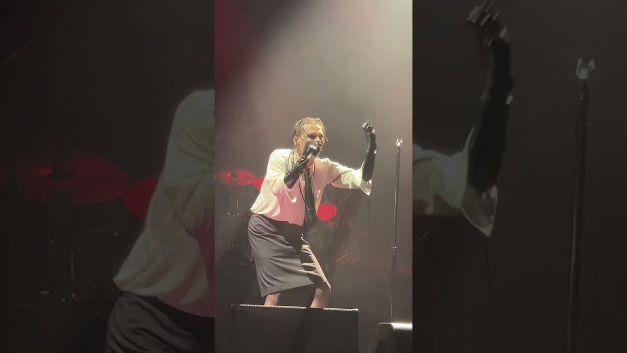 MCR - Mama (live 4K Sydney2 2023)
