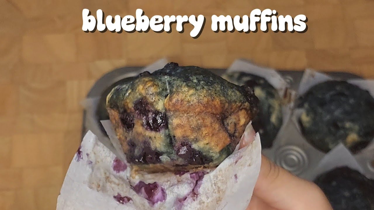 Soft blueberry muffins☆bake with me