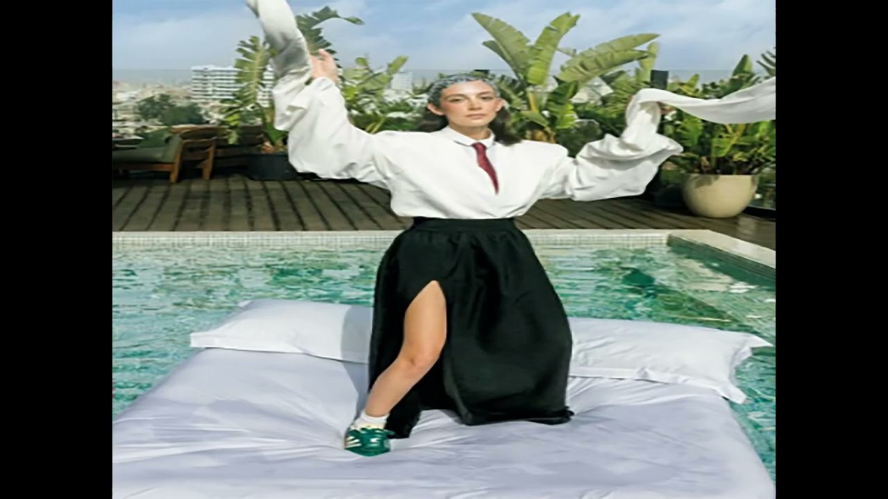 Asmae charifi : TAYER COVER