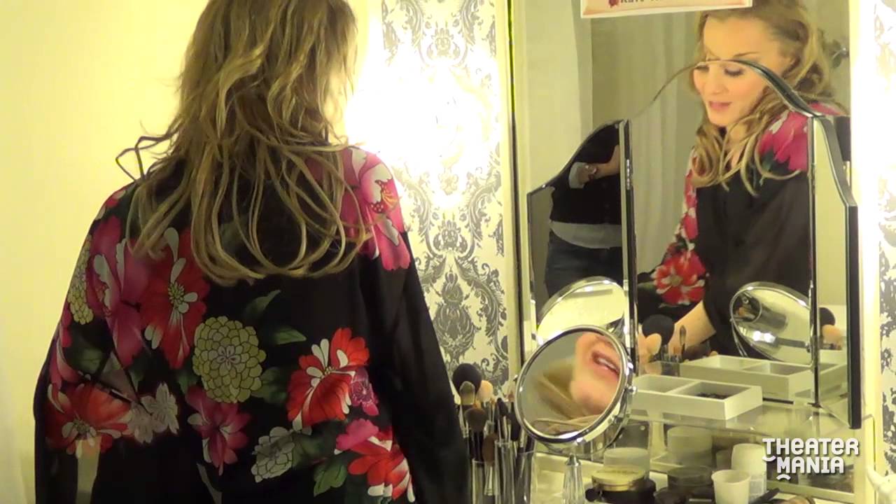 DIY Your Dressing-Room With Something Rotten!'s Kate Reinders and Heidi Blickenstaff