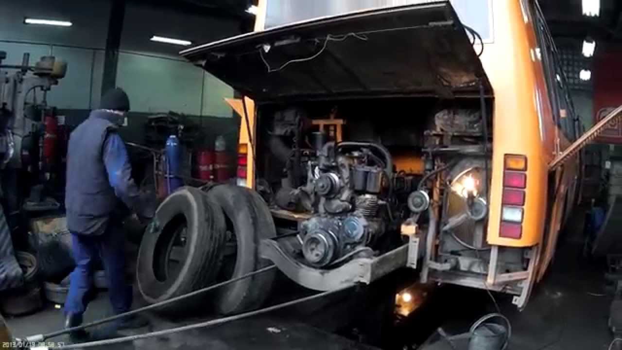 niemy4x4 - 0081 Wyciąganie silnika z Autosana H9