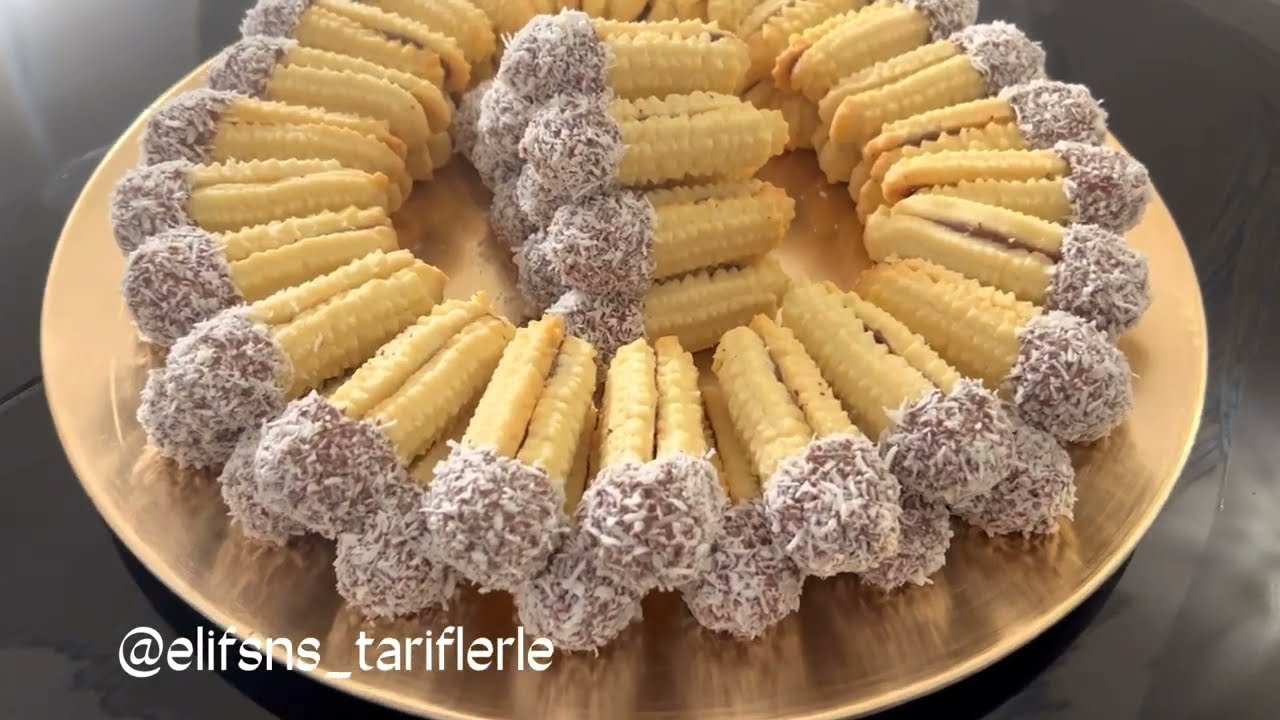 Lezzetiyle ve görüntüsüyle olay tırtıl kurabıye 😍 #kurabiye #yummy #food #gâteau #pasta #eating