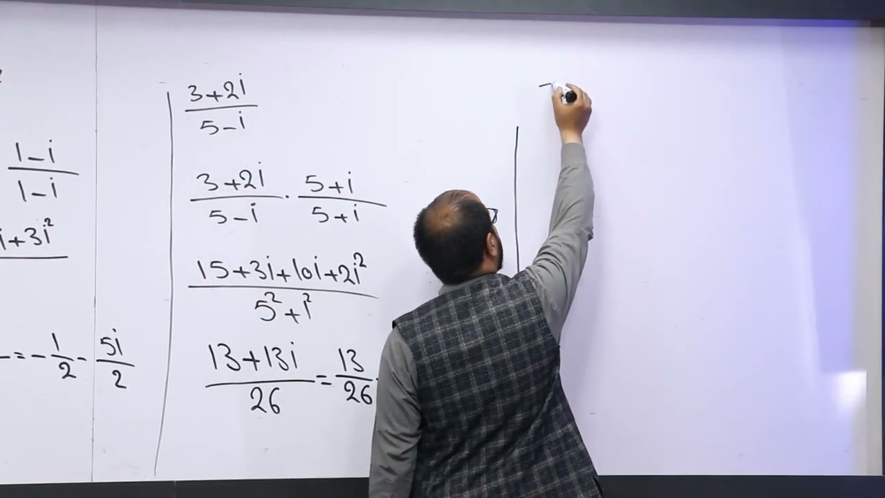 62 صنف دهم مضمون ریاضی تقسیم دو عدد مختلط خاصیت های مزدوج یک عدد مختلط حل معادله های درجه دوم یک مجه