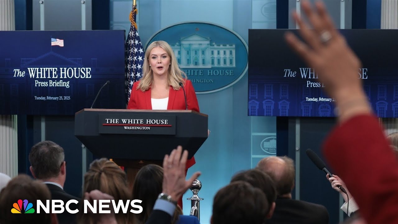 White House press secretary announces changes to press pool
