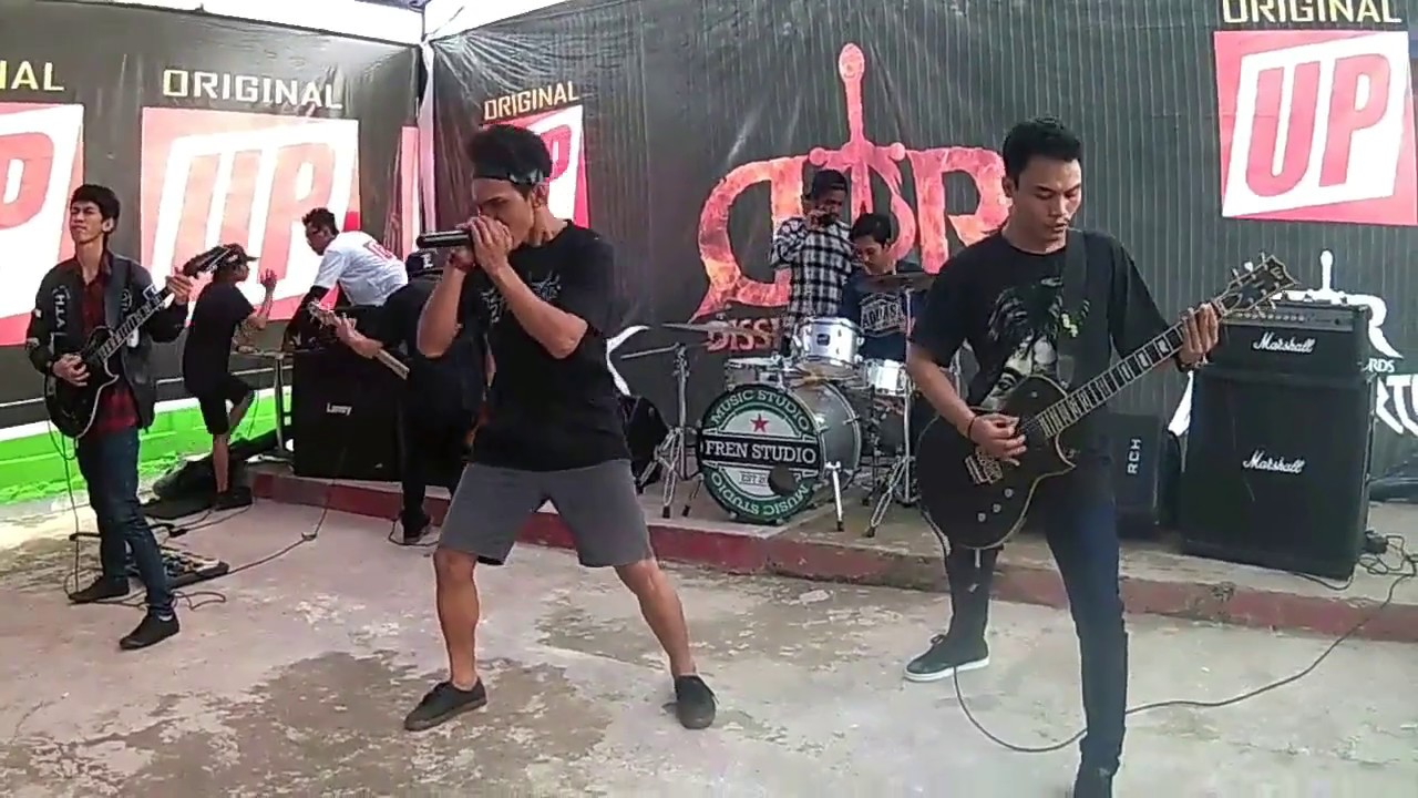 B.U.S TV Gigs Report: Dissident Record GIGS PARTY #1