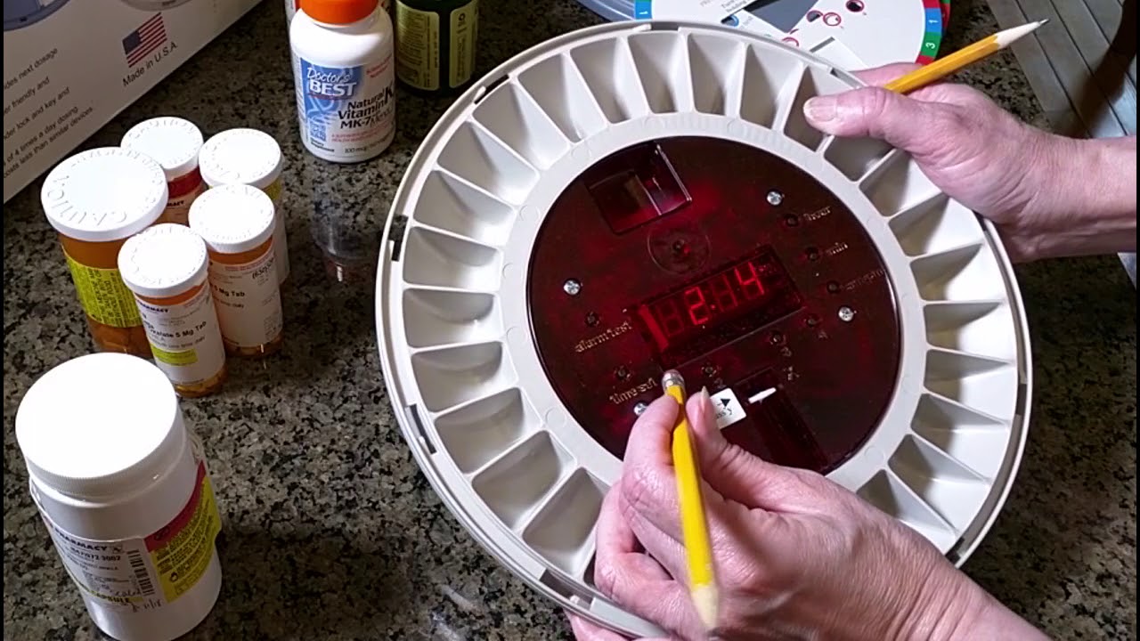 BEST Medication Dispenser with Flashing Light MedReady 1700 REVIEW