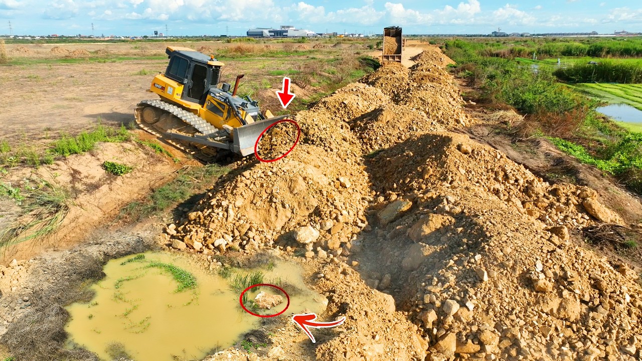 OMG!!!Expert Operating  SHANTUI Dozer DH17 C3 Cutting Slope & Grading Fillup Land Step First