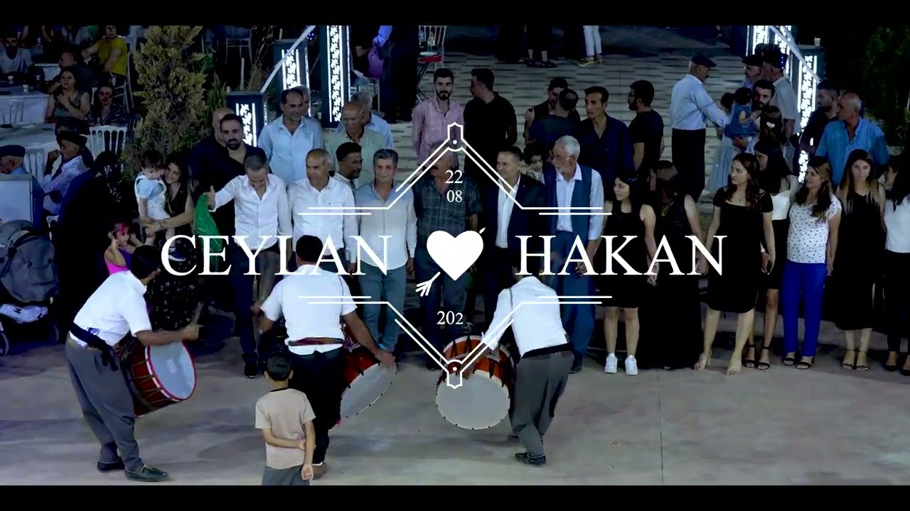 Adıyaman'ın En Güzel Davullu Halayı Oyuncular Çoşuyor