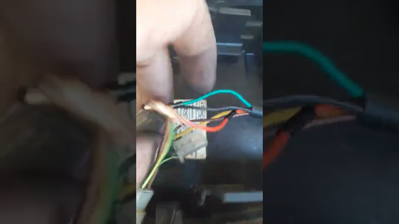 Como instalar lanterna de led na cb300. já com pisca.