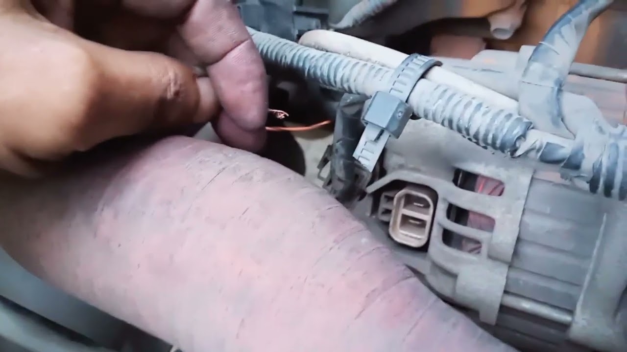 cara jitu menentukan terminal L dan Ignition alternator#charging sistem#canter#djumaeri