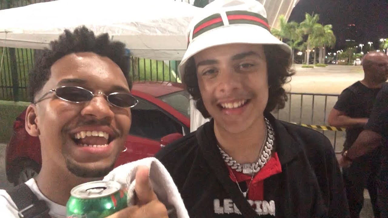 CHEGA DE FALAR DE 