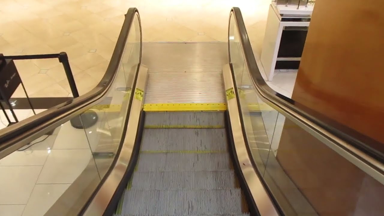 1989 Montgomery Escalators | Macy's | Fashion Centre at Pentagon City | Arlington, VA
