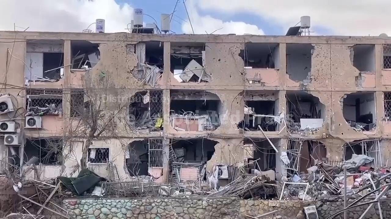 Iranian missiles destroy buildings and cause injuries in southern Israel