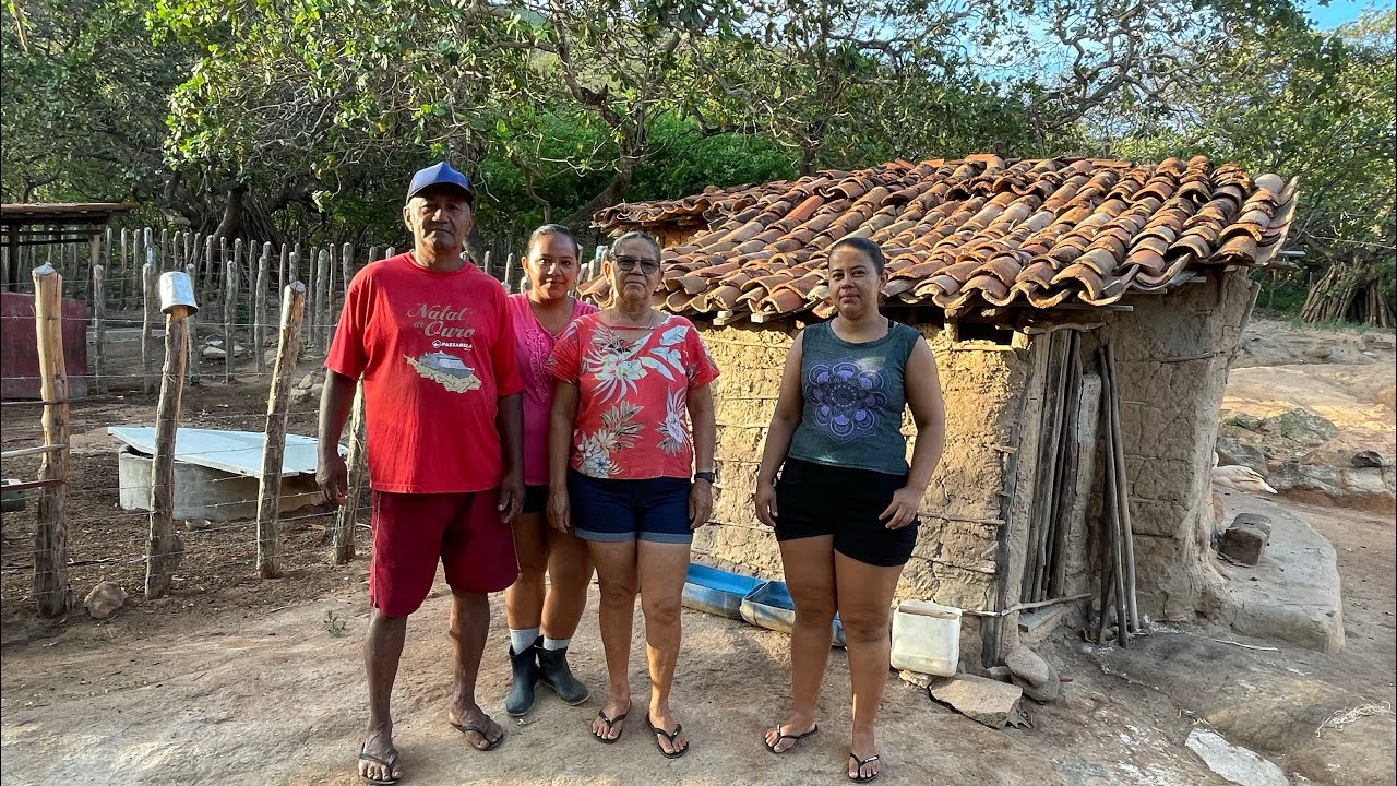 Mãe e filhas que vivem isolado há mais de 65 anos no topo da Serra fico feliz pela surpresa