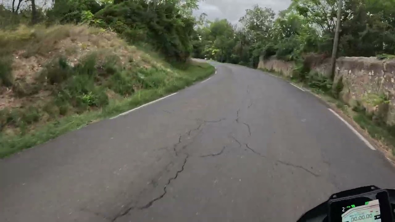 A boy in Mt09 Sp 2024 Akrapovic 4k