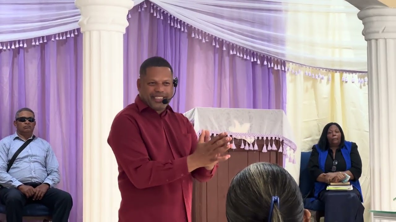 Prédica 1 Reyes 22 por el pastor Robert Luis Jiménez