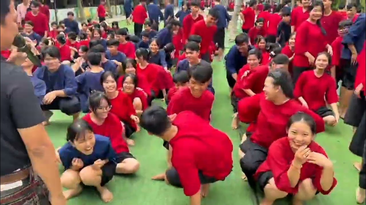 Trường THPT Hoàng Văn Thụ Tây Ninh (12A2, 12A5)