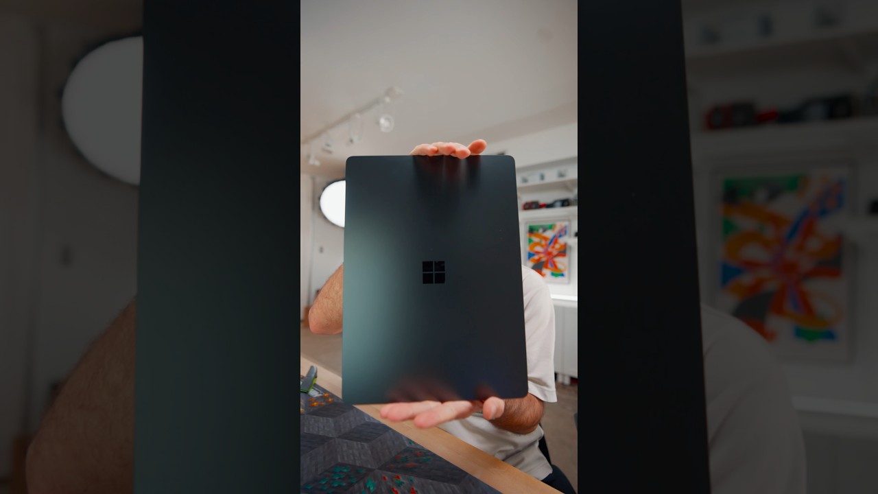 Il nuovo Surface Laptop 👀