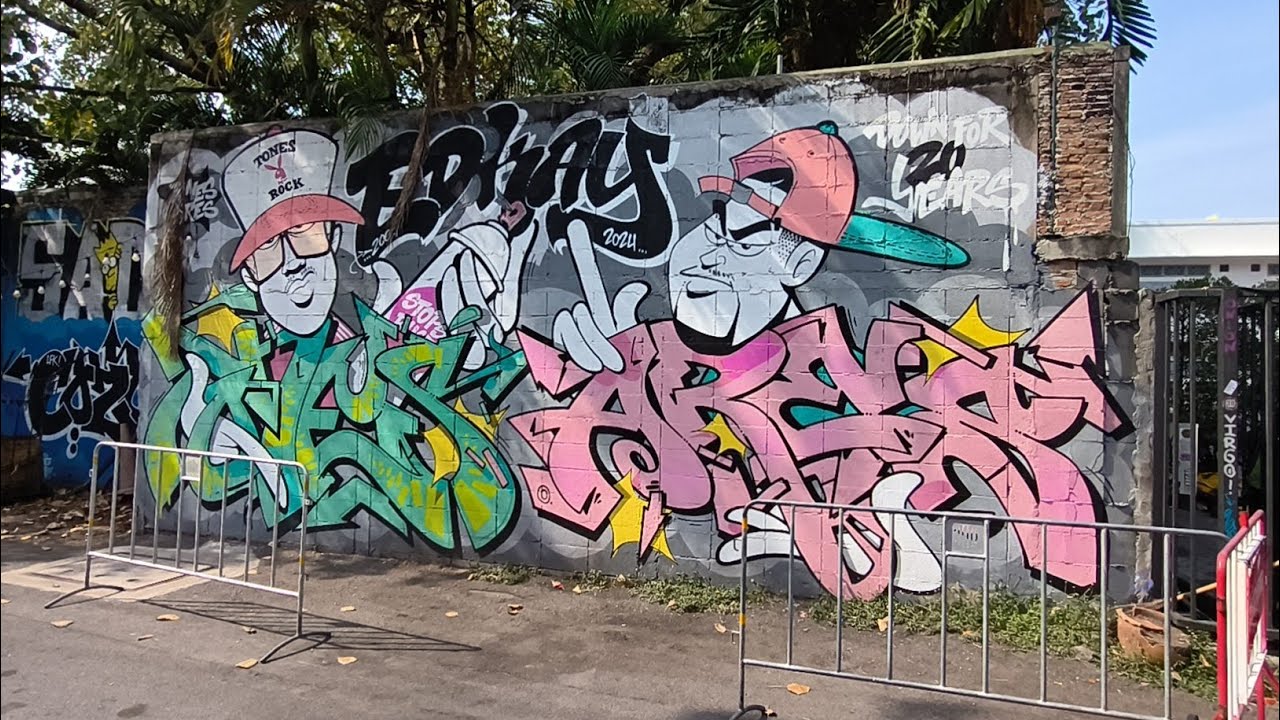 Charoen Krung 32 Street Art