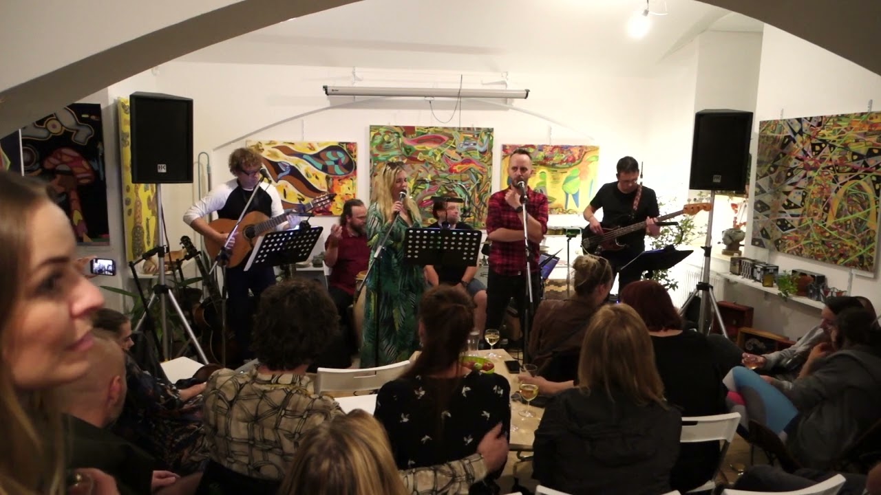 Taši delé - Pocta Navarce - Salón 12. 10. 2023