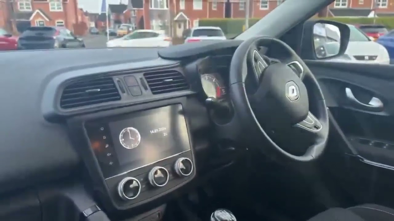 FV70OWH | Renault Kadjar 1.5 Blue dCi Play | Walkthrough | Angus MacKinnon Ltd