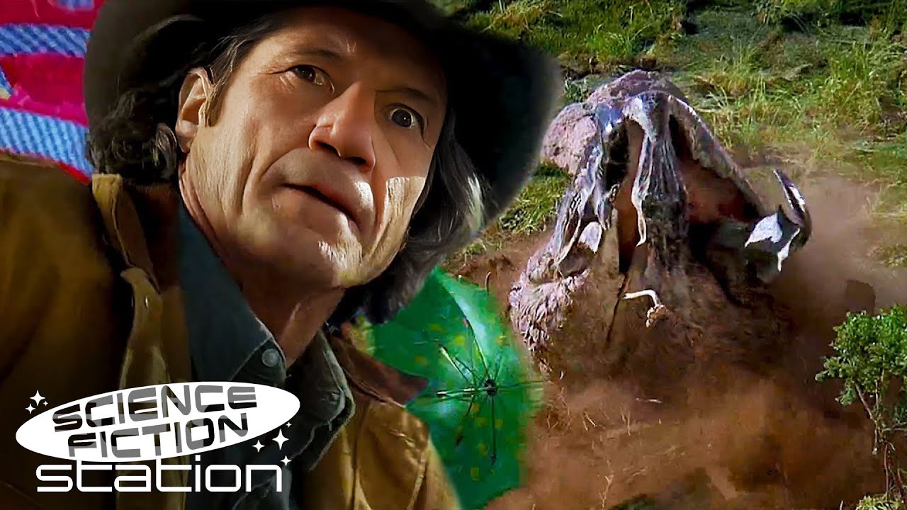 Chased By The Graboid Worm Creatures | Tremors 2: Aftershocks | Science Fiction Station