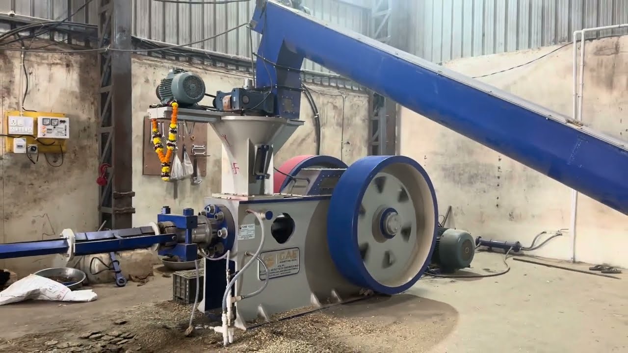 Best Biomass Briquette Machine in India | Live Demo, Price & Manufacturing Process