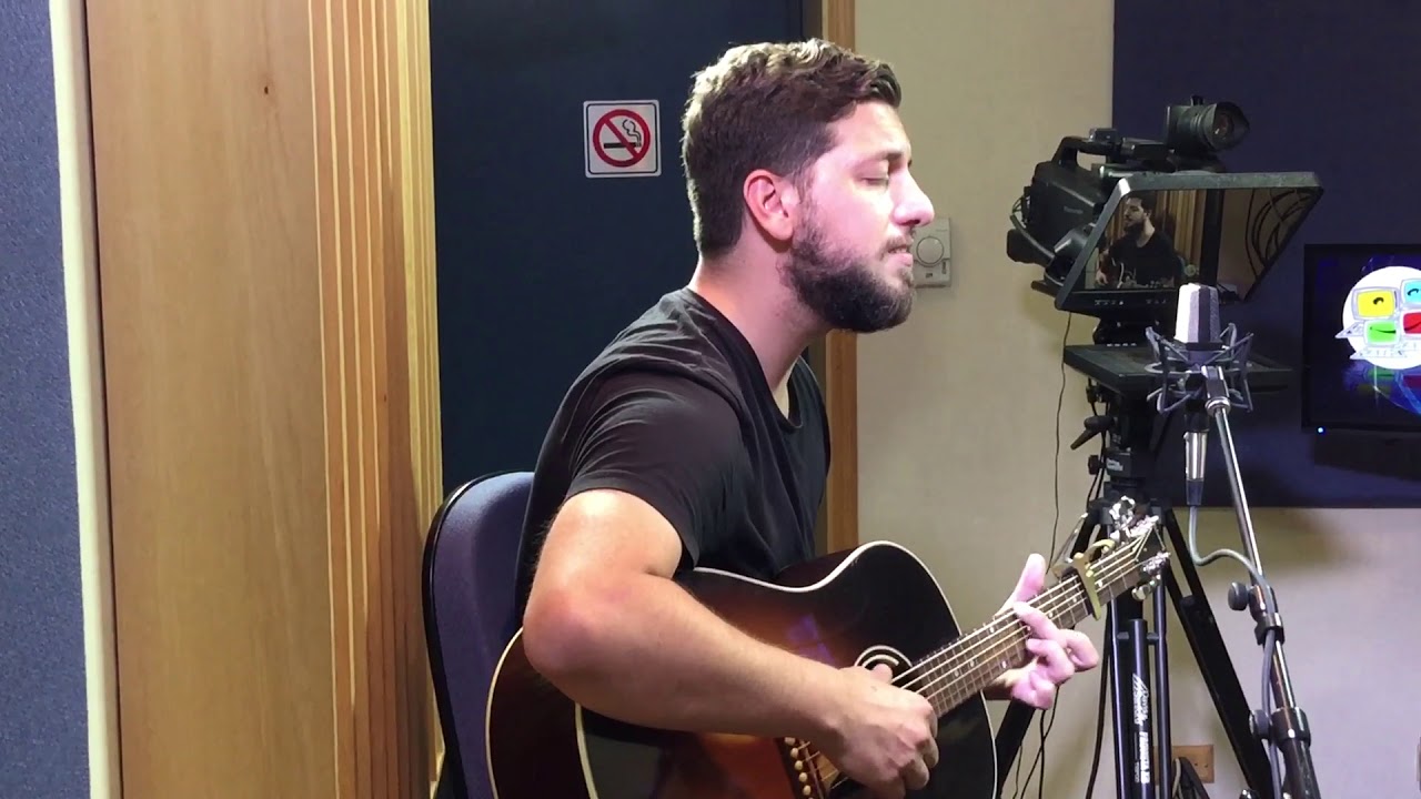 Tiago Arrais: Montréal - Meia Hora