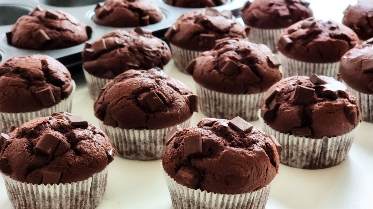 Saftige Schokomuffins - Muffins Rezept mit Schokolade