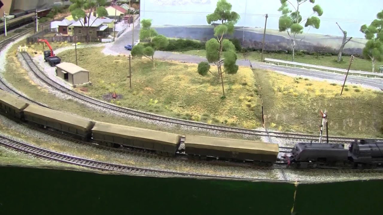 Sydney Model Railway Exhibition, October Long Weekend (5th - 7th October) 2013 - Part 1