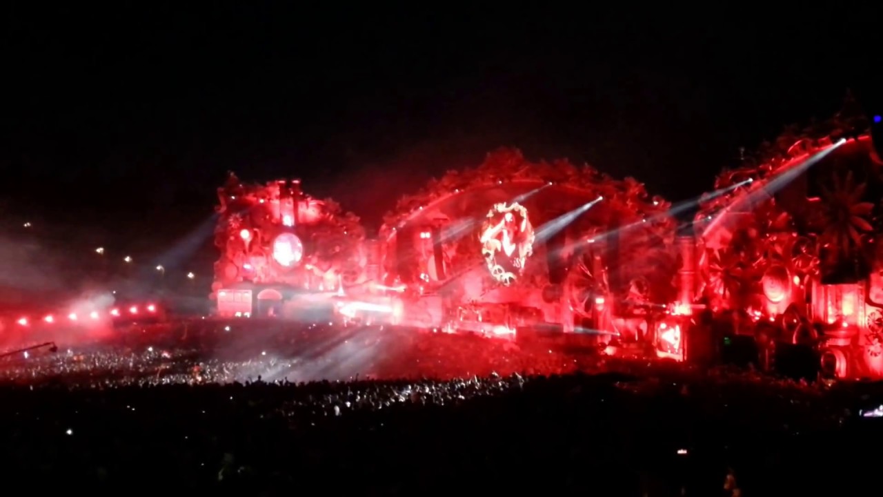 Dimitri Vegas & Like Mike - Ocarina Live @ Tomorrowland 2014