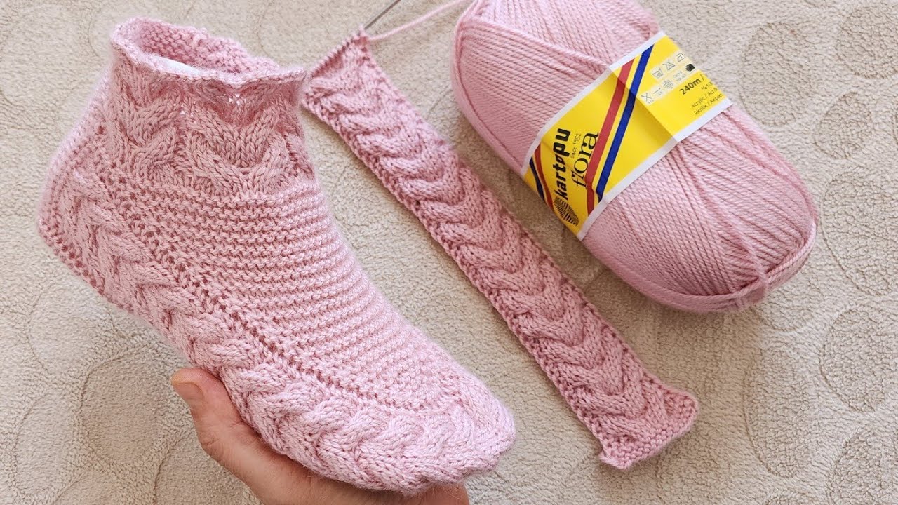 İki şiş dikişsiz burgu desenli patik ✅️ #dikişsizikişişpatik ✅️ @divapatik