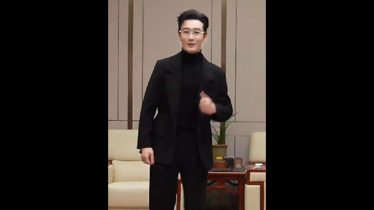 “脆弱 是男人最好的去油劑”#黃曉明