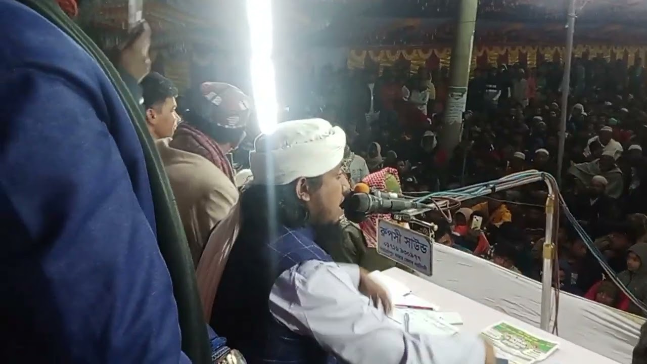 রাত৪টার পরে নরসিংদী রায়পুরা গকুলনগর গোলাম মাওলা মাজারে গজল গেয়ে রেকর্ড গড়লেন আল্লামা তাহেরী হুজুর