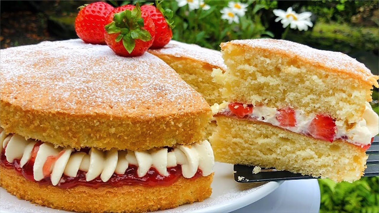 Victoria Sponge Cake with Fresh Cream and Strawberries | Homemade Strawberries and Cream Cake Recipe