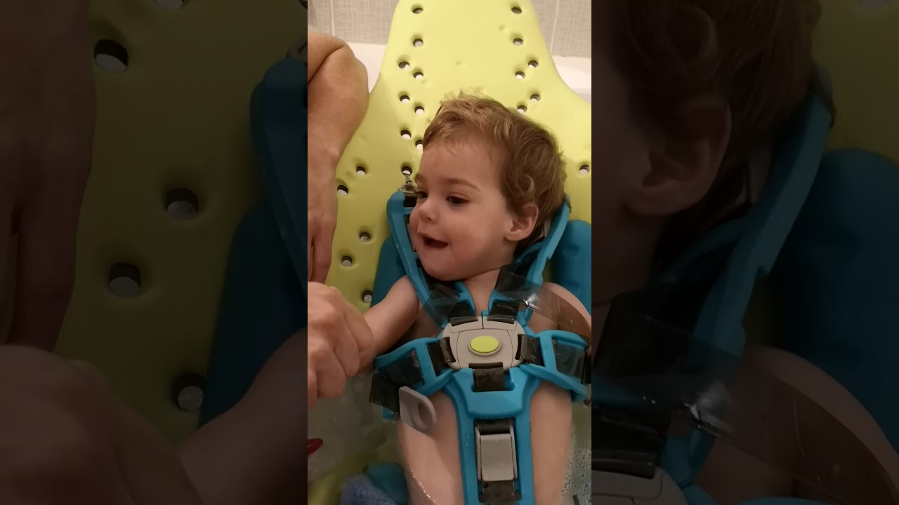 Splashy, der Badewannensitz f&uuml;r Ava