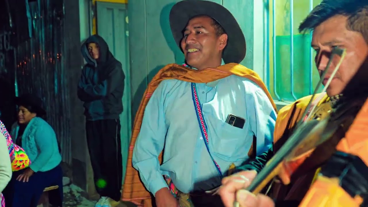 Mix huaynitos de recuerdo con SANTOS EL BRUJO😍