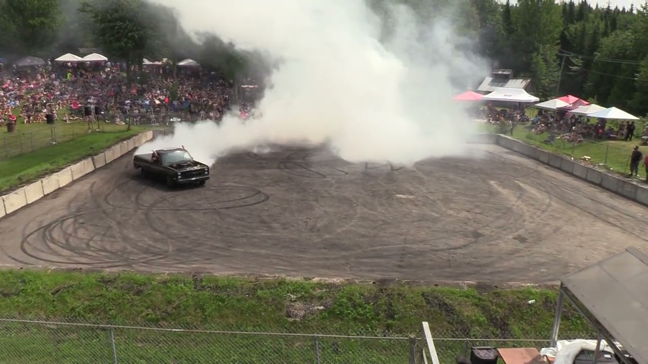 st- Lazare 2024 ouverture show boucane de S&eacute;bastien Dionne