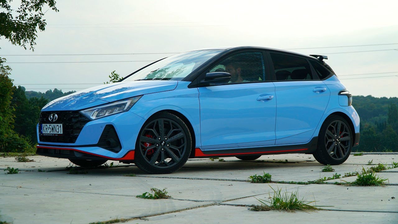 Hyundai i20N - rajd&oacute;wka w cywilnych ciuchach