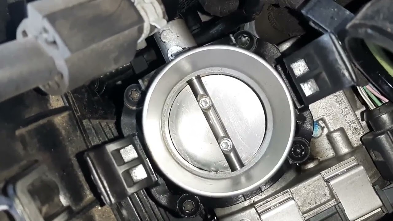 COMO LIMPAR TBI ( Corpo de Borboleta ) DO JETTA 1.4 TSI