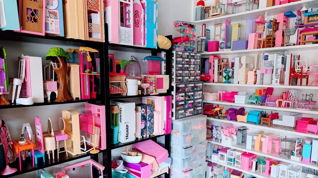 Organizing Barbie Houses and Playsets!
