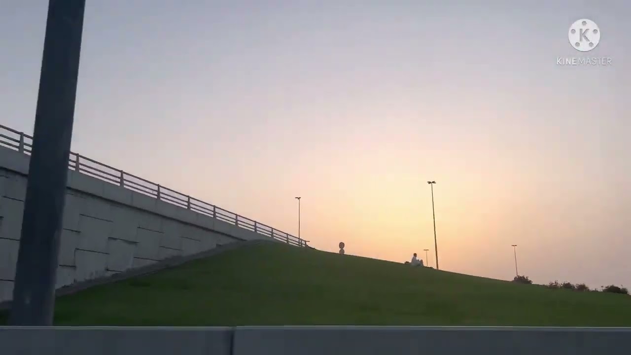 Sharjah road...going to somewhere🥰🥰#uae #sharjahuae #dayoffvlog