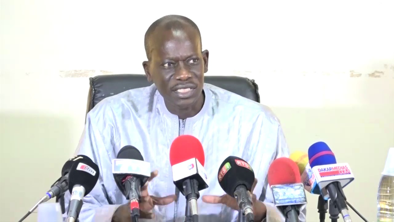 Les Solutions de Dr. Makhatar Lo Pour  L'hopital Matlaboul Fawzayni de Touba