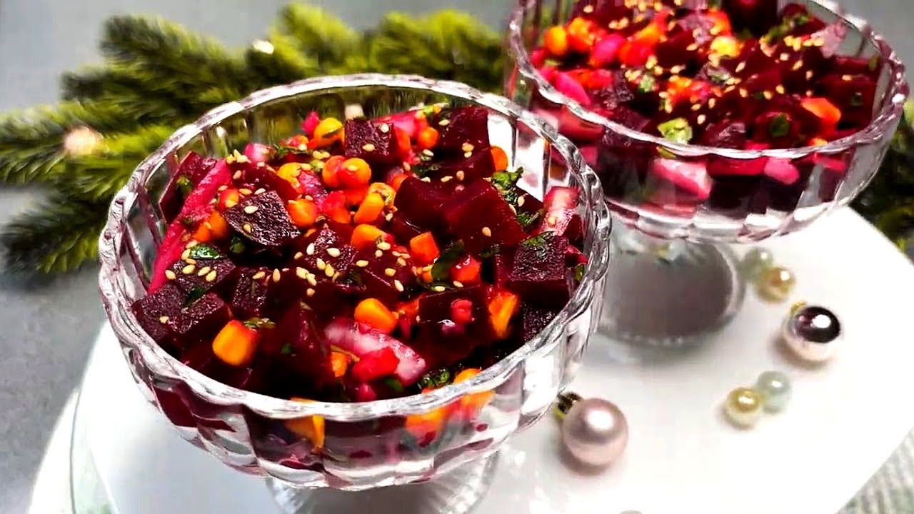 🎄Рождественский салат из свеклы и анчоусов ✨ Готовится за 5 минут и очень вкусный!