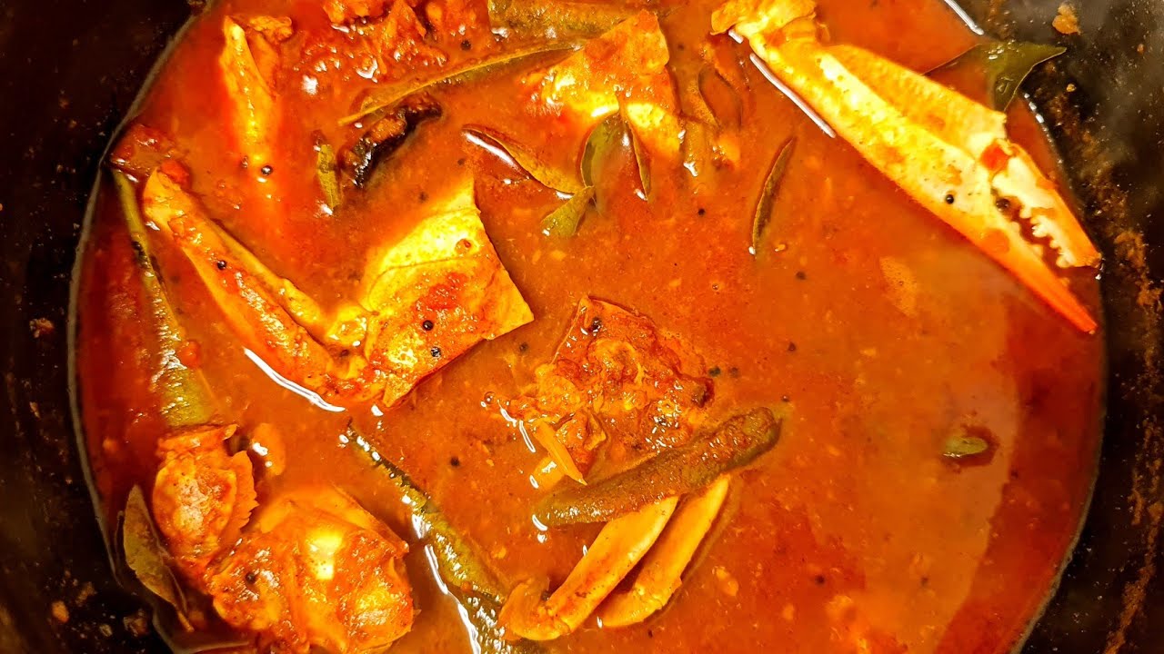 spicy crab curry/ kerala crab curry/ crab chilli masala curry/ kerala style shaapu njandu curry