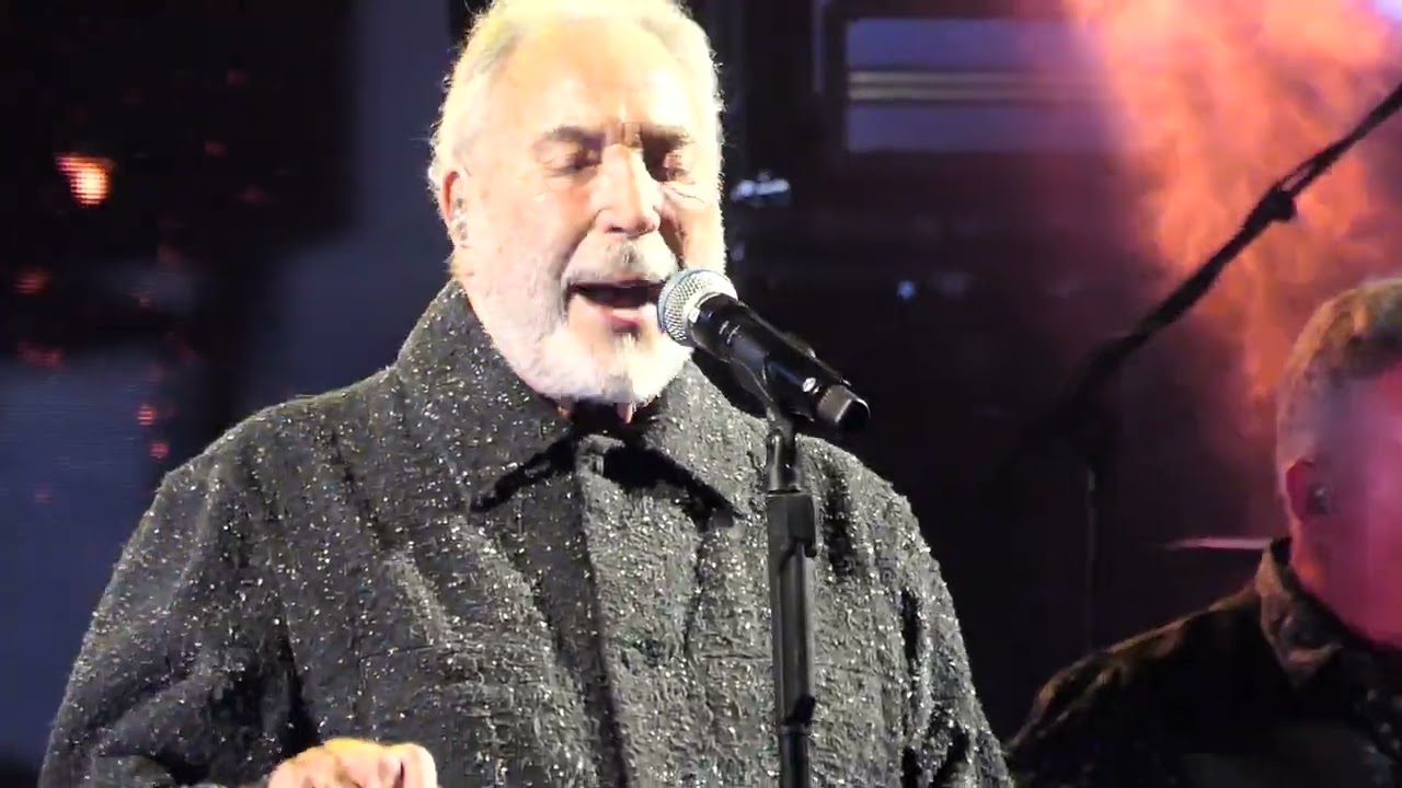 Tom Jones Johnny B Goode September 18 2026 Ravinia Highland Pk Il Nunupics